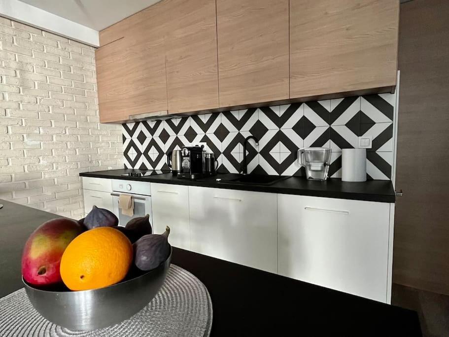 Smart Apartment Ogrodowa Warsaw Ngoại thất bức ảnh